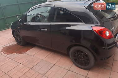 Хэтчбек Opel Corsa 2012 в 