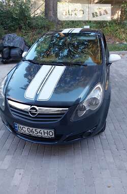 Хэтчбек Opel Corsa 2010 в Львове