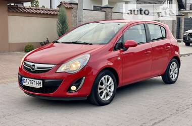 Хетчбек Opel Corsa 2013 в Рівному