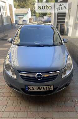 Хэтчбек Opel Corsa 2007 в Киеве