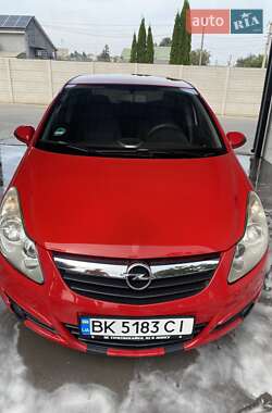 Хэтчбек Opel Corsa 2008 в 