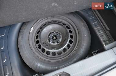 Хэтчбек Opel Corsa 2015 в 