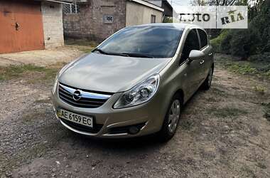 Хэтчбек Opel Corsa 2009 в Кривом Роге