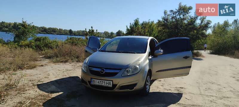 Хэтчбек Opel Corsa 2008 в Кременчуге фото 4 Хэтчбек Opel Corsa 2008 в Кременчуге