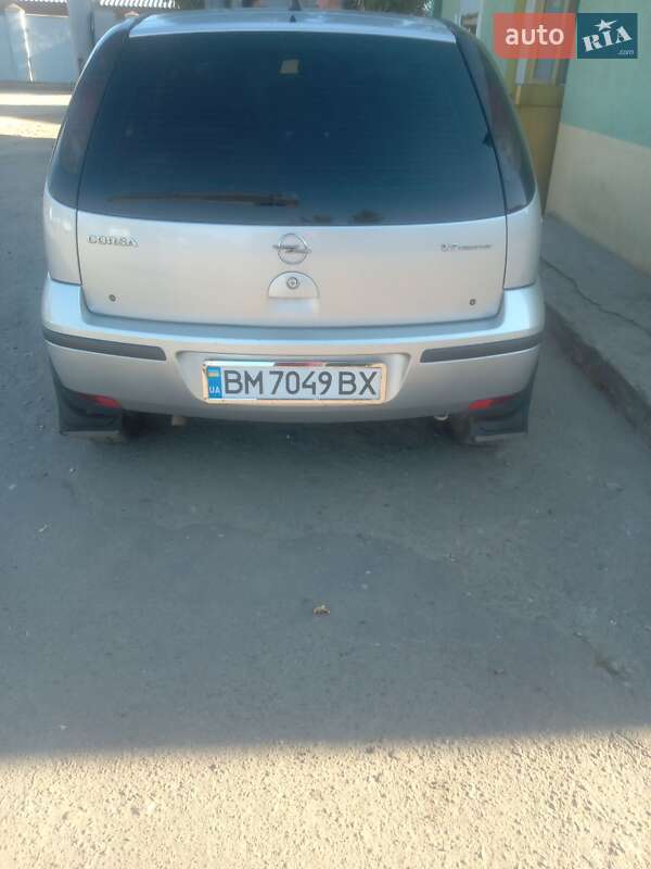 Хэтчбек Opel Corsa 2005 в Сумах