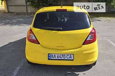 Хетчбек Opel Corsa 2011 в Кропивницькому