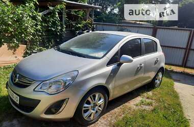 Хэтчбек Opel Corsa 2012 в Киеве