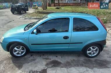 Хэтчбек Opel Corsa 2003 в 