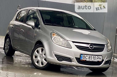 Хетчбек Opel Corsa 2010 в Дрогобичі