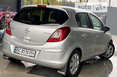 Хетчбек Opel Corsa 2010 в Дрогобичі