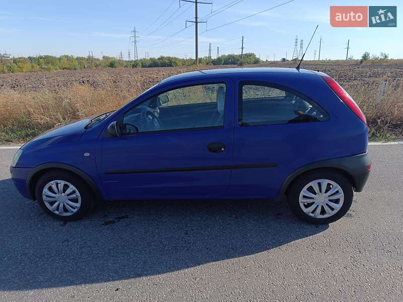 Хэтчбек Opel Corsa 2002 в Александрие