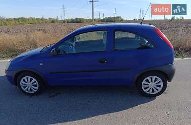 Хэтчбек Opel Corsa 2002 в 