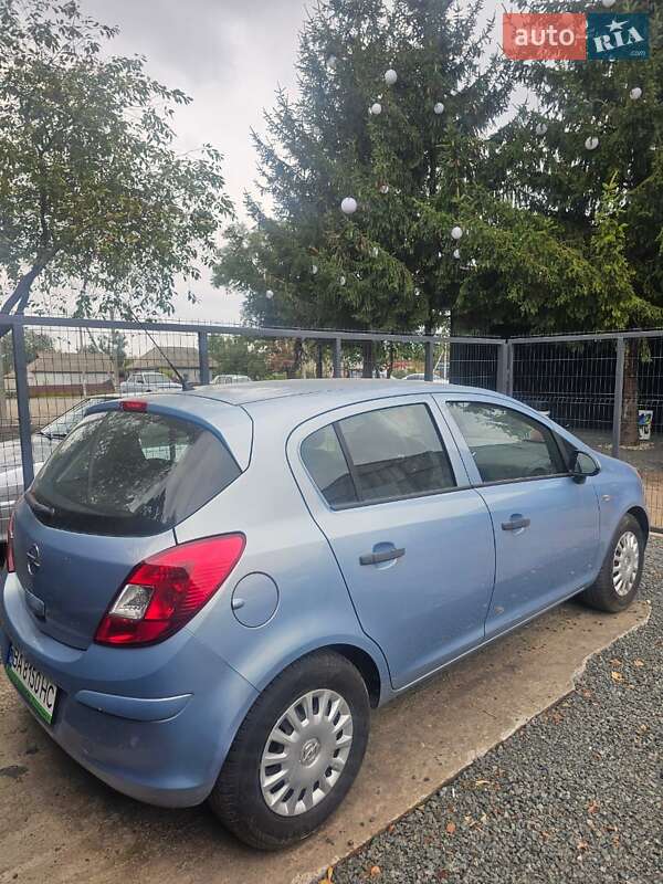 Хэтчбек Opel Corsa 2008 в Новомиргороде