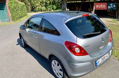 Хэтчбек Opel Corsa 2012 в Киеве