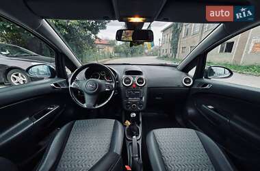 Хэтчбек Opel Corsa 2011 в Ивано-Франковске