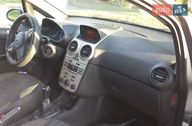 Хэтчбек Opel Corsa 2008 в Дубно