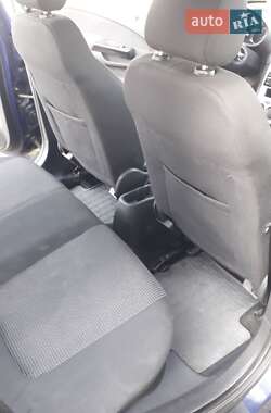 Хэтчбек Opel Corsa 2009 в 
