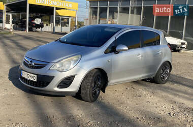 Хэтчбек Opel Corsa 2011 в Киеве