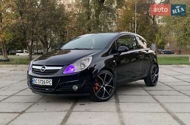 Хэтчбек Opel Corsa 2008 в 