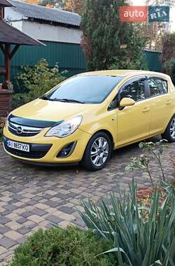 Хэтчбек Opel Corsa 2011 в Ирпене