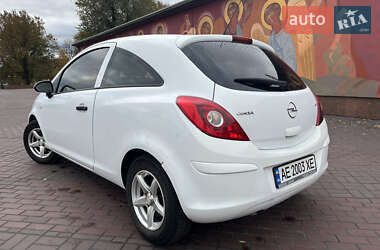 Хетчбек Opel Corsa 2009 в Кам'янському