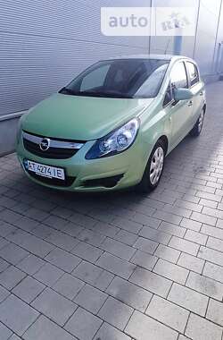 Хэтчбек Opel Corsa 2010 в Ивано-Франковске