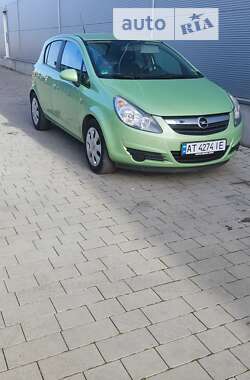 Хэтчбек Opel Corsa 2010 в Ивано-Франковске