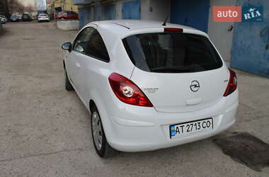 Хэтчбек Opel Corsa 2012 в Ивано-Франковске