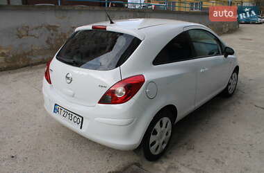 Хэтчбек Opel Corsa 2012 в Ивано-Франковске