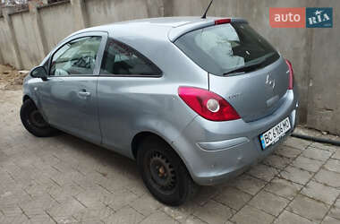 Хэтчбек Opel Corsa 2009 в 