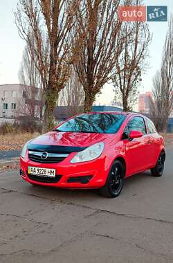 Хэтчбек Opel Corsa 2008 в Киеве