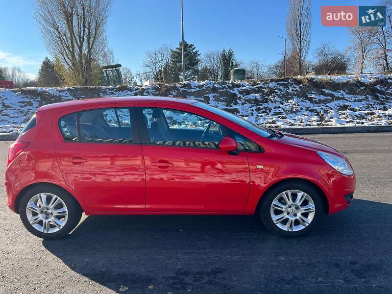 Хэтчбек Opel Corsa 2010 в Киеве фото 2 Хэтчбек Opel Corsa 2010 в Киеве