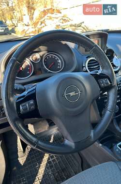 Хэтчбек Opel Corsa 2010 в 