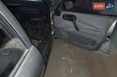 Хэтчбек Opel Corsa 1993 в 