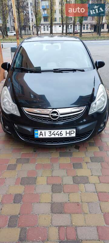 Хетчбек Opel Corsa 2013 в Києві