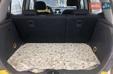 Хэтчбек Opel Corsa 2011 в 