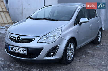 Хэтчбек Opel Corsa 2012 в Ровно