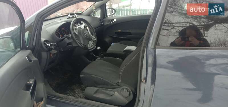 Хэтчбек Opel Corsa 2008 в Харькове