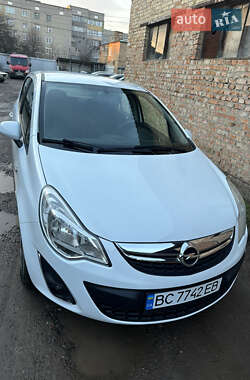 Хэтчбек Opel Corsa 2013 в Червонограде