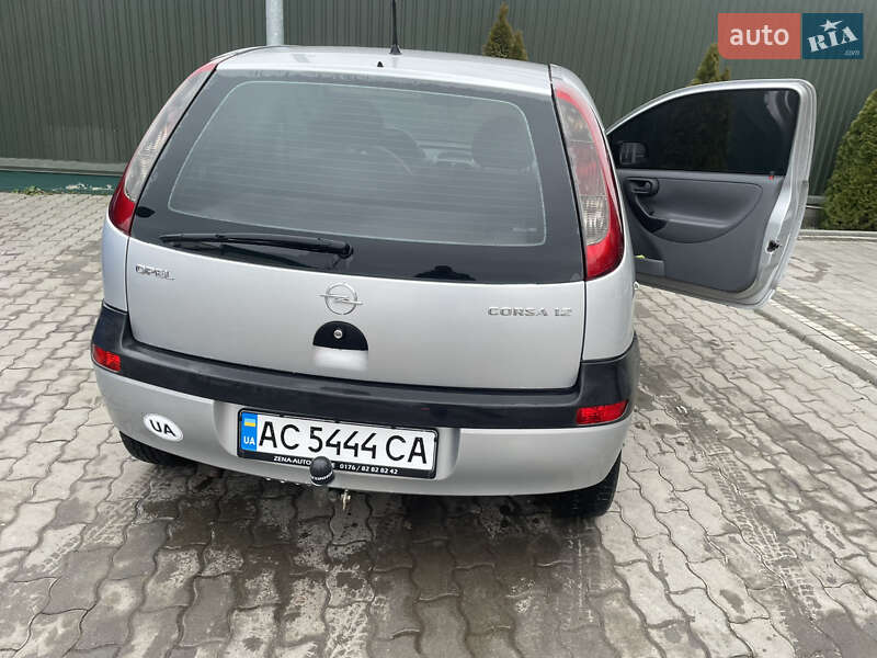 Хэтчбек Opel Corsa 2000 в Владимире