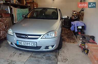 Хетчбек Opel Corsa 2005 в Первомайську