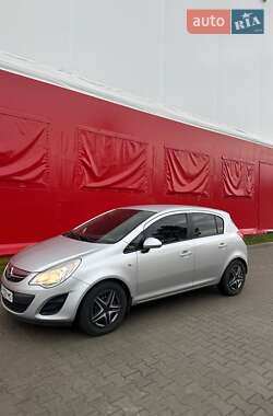 Хетчбек Opel Corsa 2011 в Києві