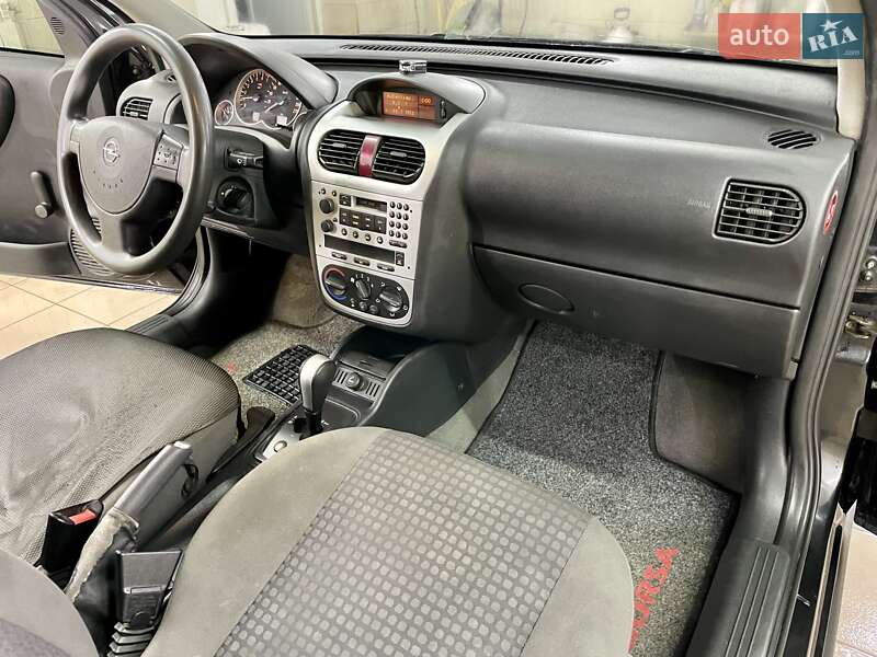 Хэтчбек Opel Corsa 2003 в Сумах