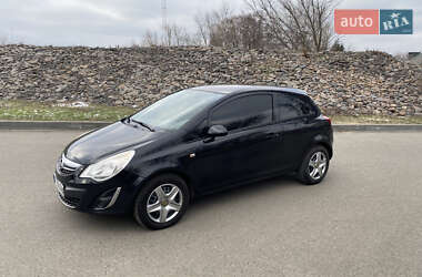 Хэтчбек Opel Corsa 2013 в Киеве