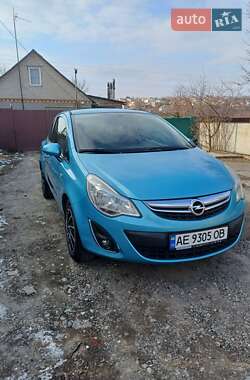 Хэтчбек Opel Corsa 2012 в Днепре