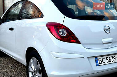 Хэтчбек Opel Corsa 2011 в Стрые