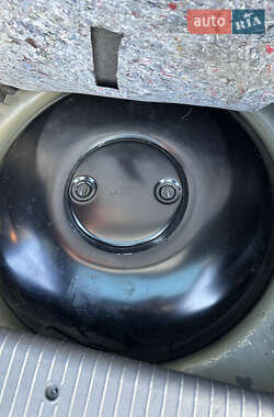 Хэтчбек Opel Corsa 2004 в 