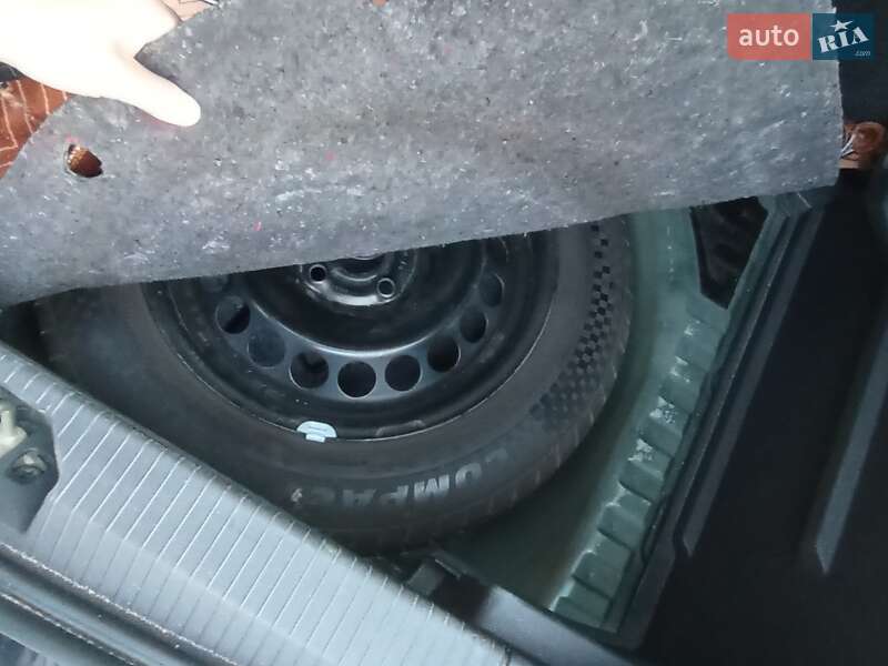 Хэтчбек Opel Corsa 2008 в Коростене