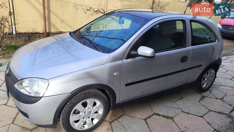 Хэтчбек Opel Corsa 2001 в Мукачево