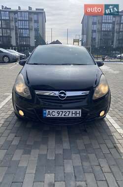 Хэтчбек Opel Corsa 2010 в Тарасово